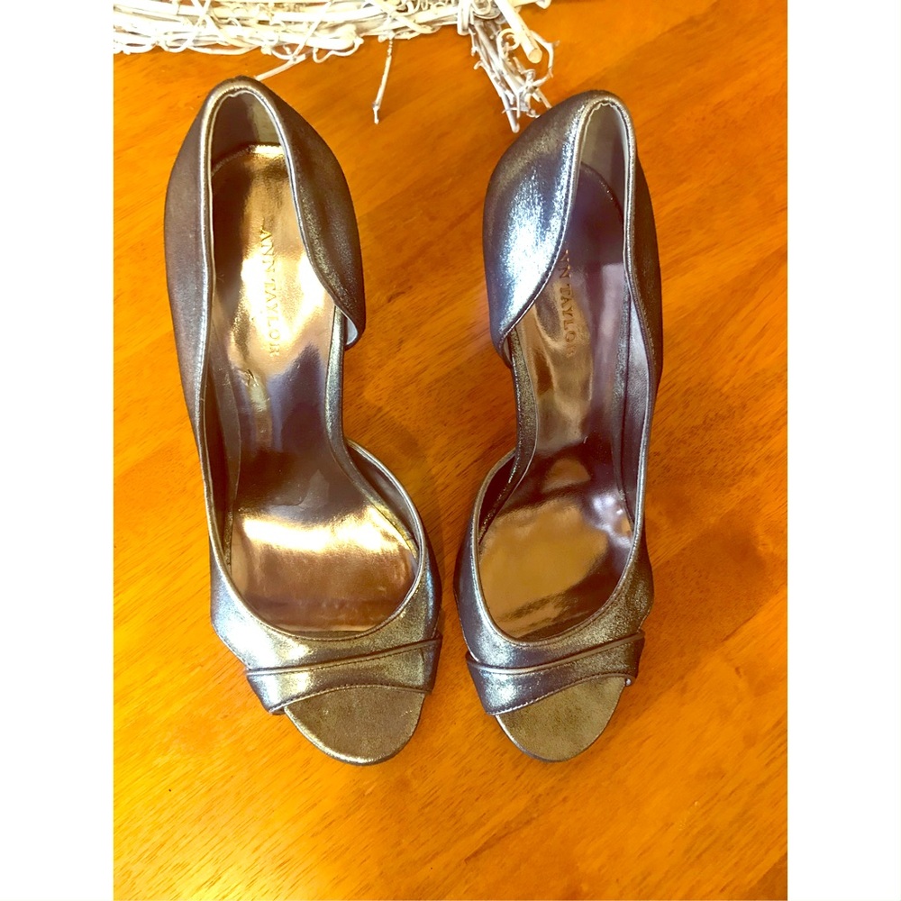 Ann Taylor heels